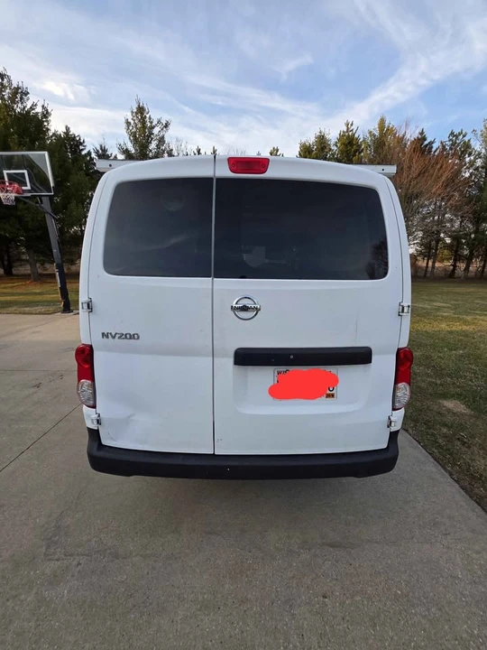 2017 Nissan NV - Image 4 of 9