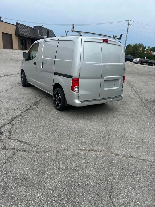 2017 Nissan NV - Image 4 of 11