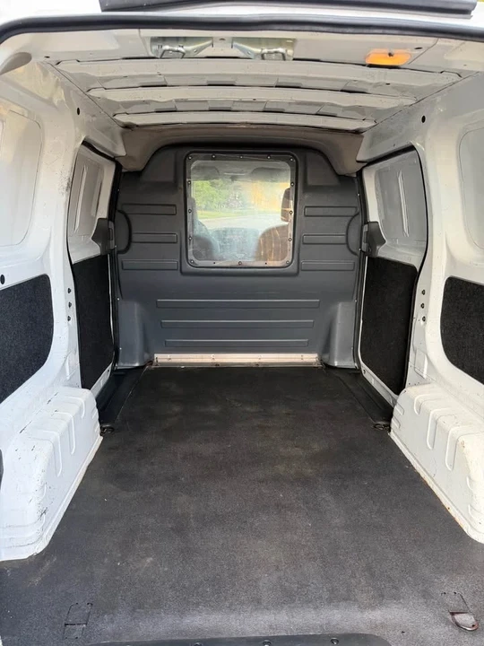 2017 Nissan NV - Image 11 of 16