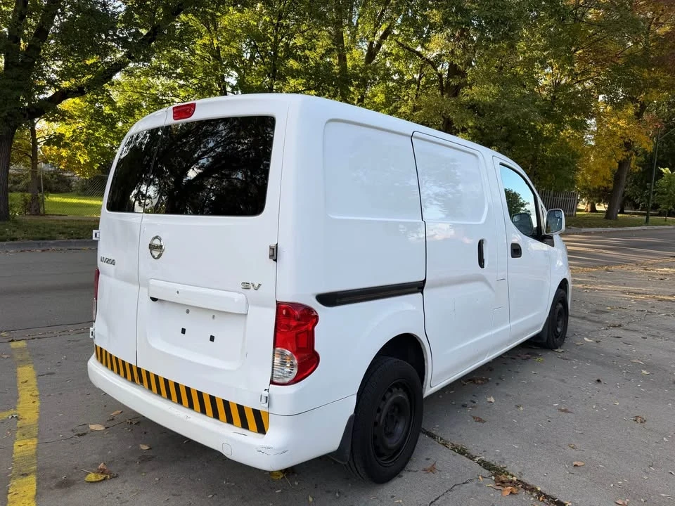 2017 Nissan NV - Image 5 of 16