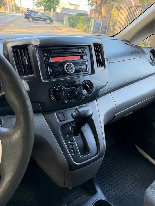 2017 Nissan NV - Image 15 of 16