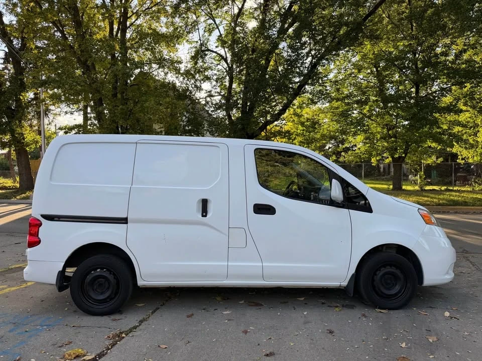 2017 Nissan NV - Image 6 of 16