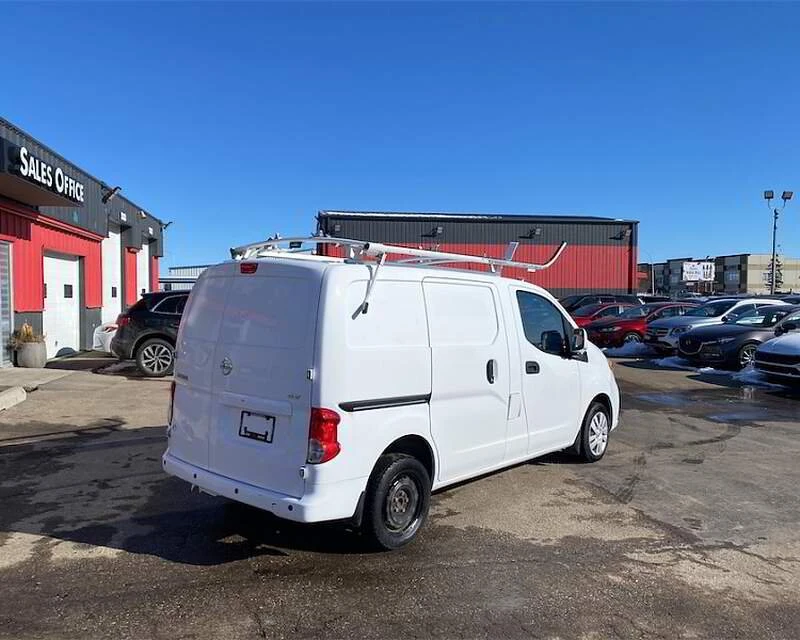 2017 Nissan NV - Image 5 of 12
