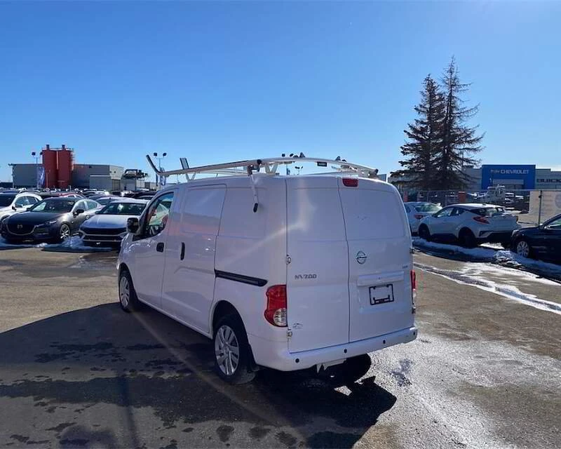 2017 Nissan NV - Image 3 of 12