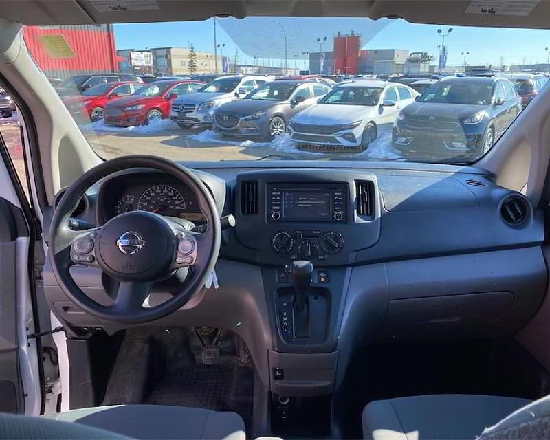 2017 Nissan NV - Image 8 of 12