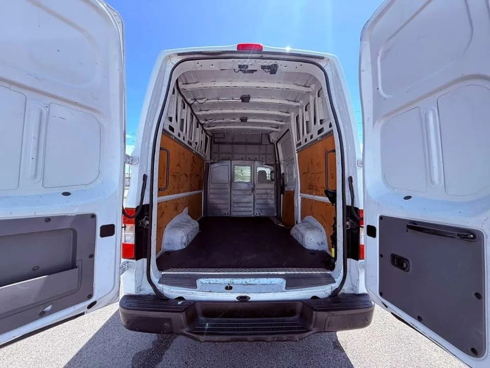 2017 Nissan NV2500 - Image 9 of 12