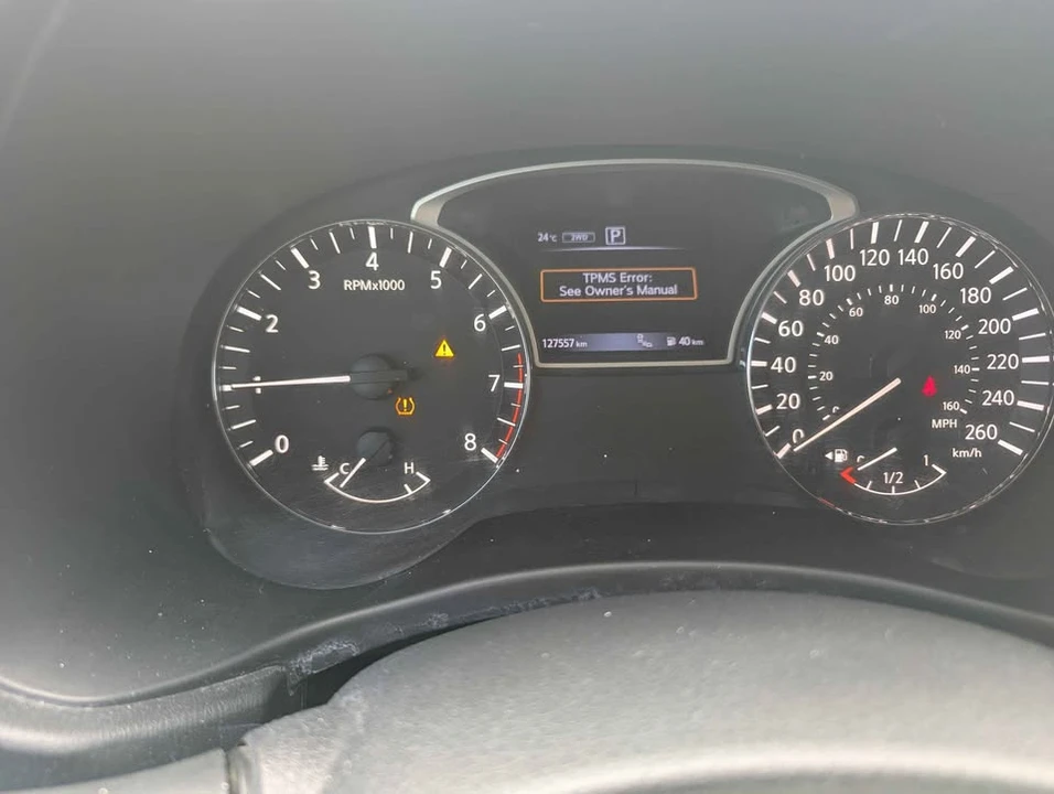 2017 Nissan Pathfinder 4th Gen - Image 12 of 19