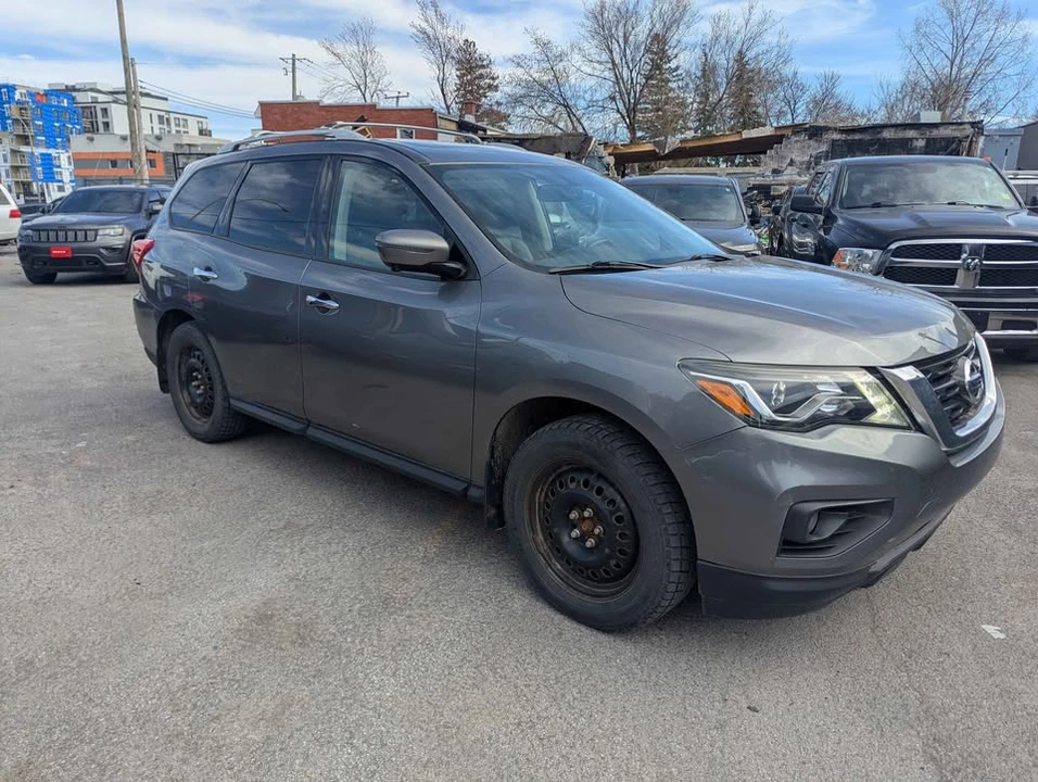 2017 Nissan Pathfinder 4th Gen - Image 2 of 19