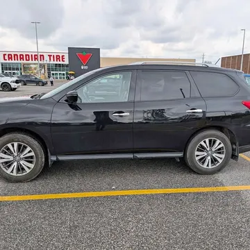 2017 Nissan Pathfinder SL