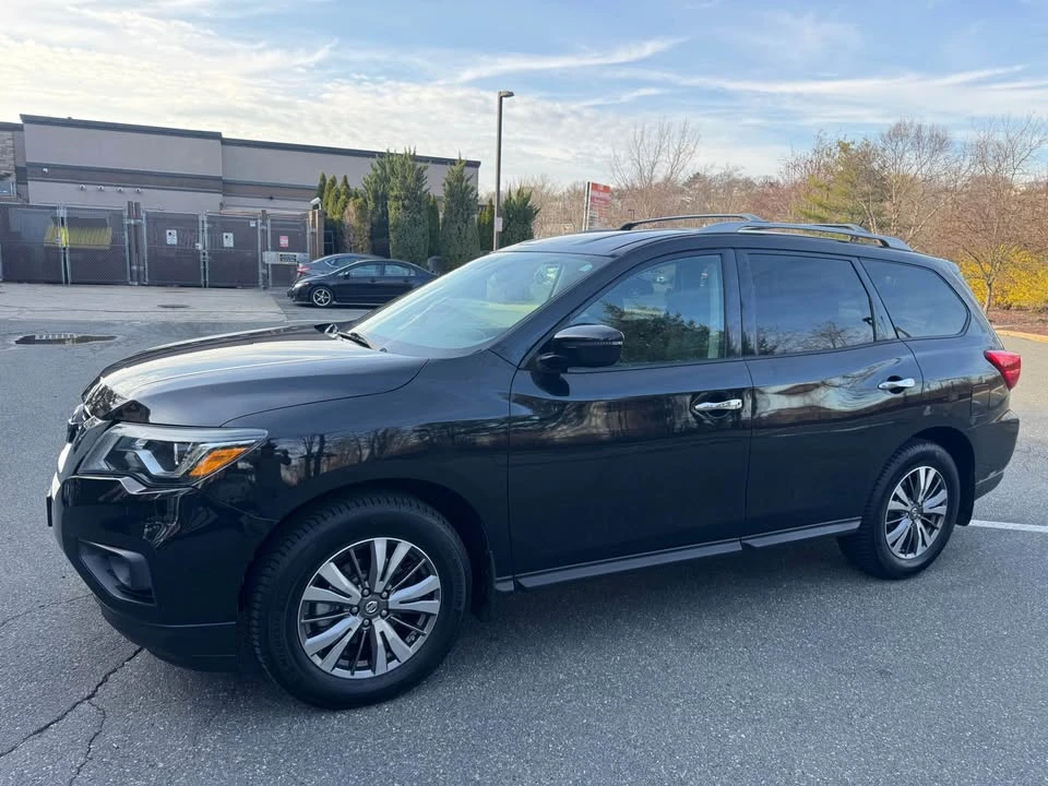 2017 Nissan Pathfinder 4th Gen - Image 5 of 20