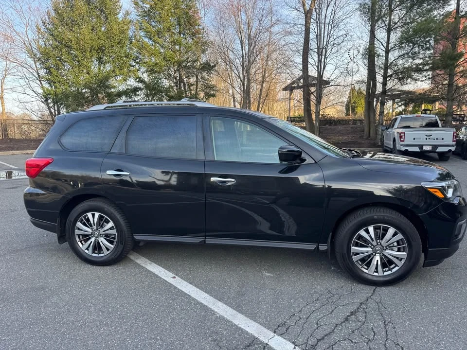 2017 Nissan Pathfinder 4th Gen - Image 6 of 20