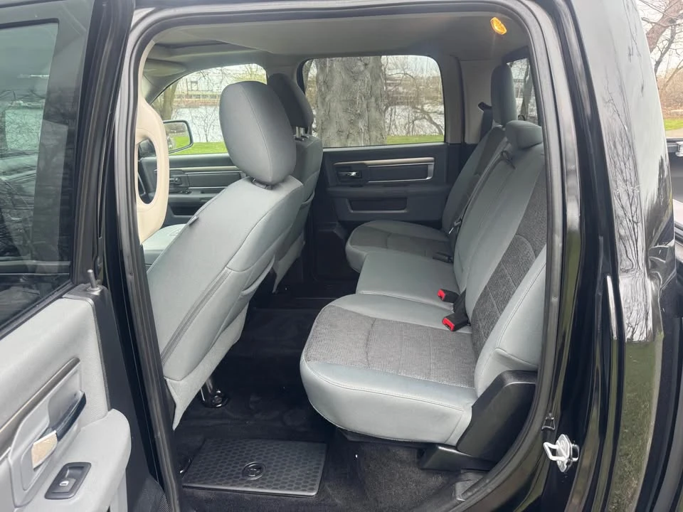 2017 Nissan Pathfinder 4th Gen - Image 2 of 20