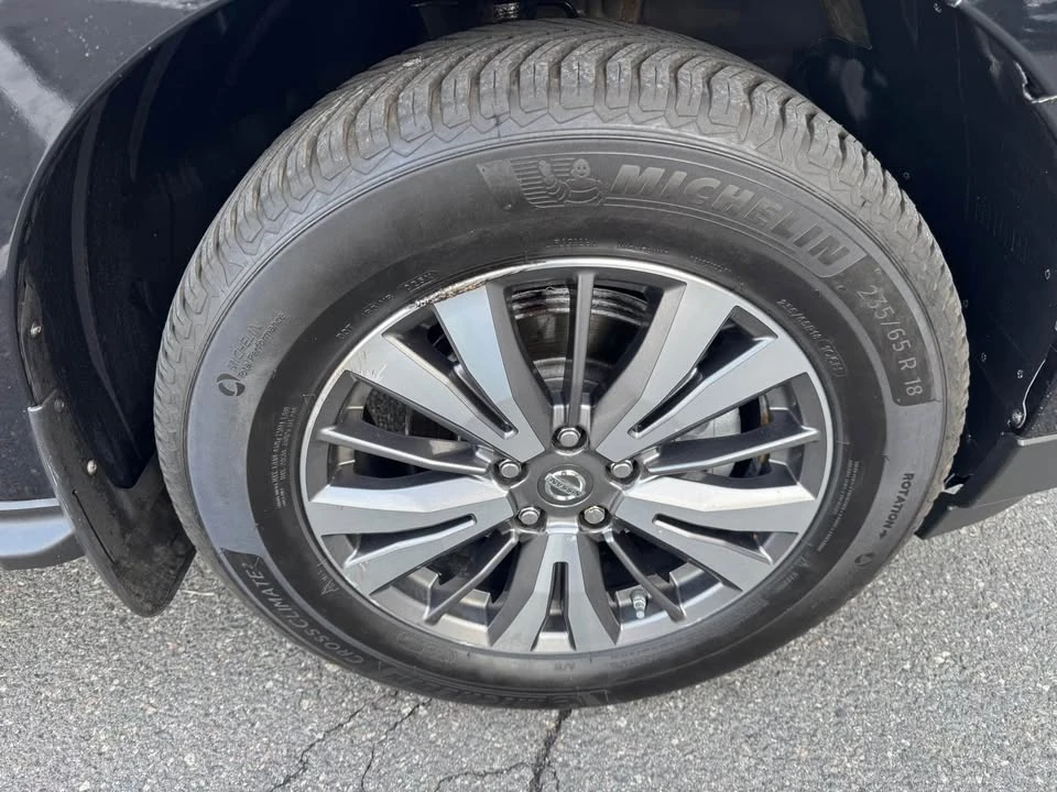 2017 Nissan Pathfinder 4th Gen - Image 12 of 20