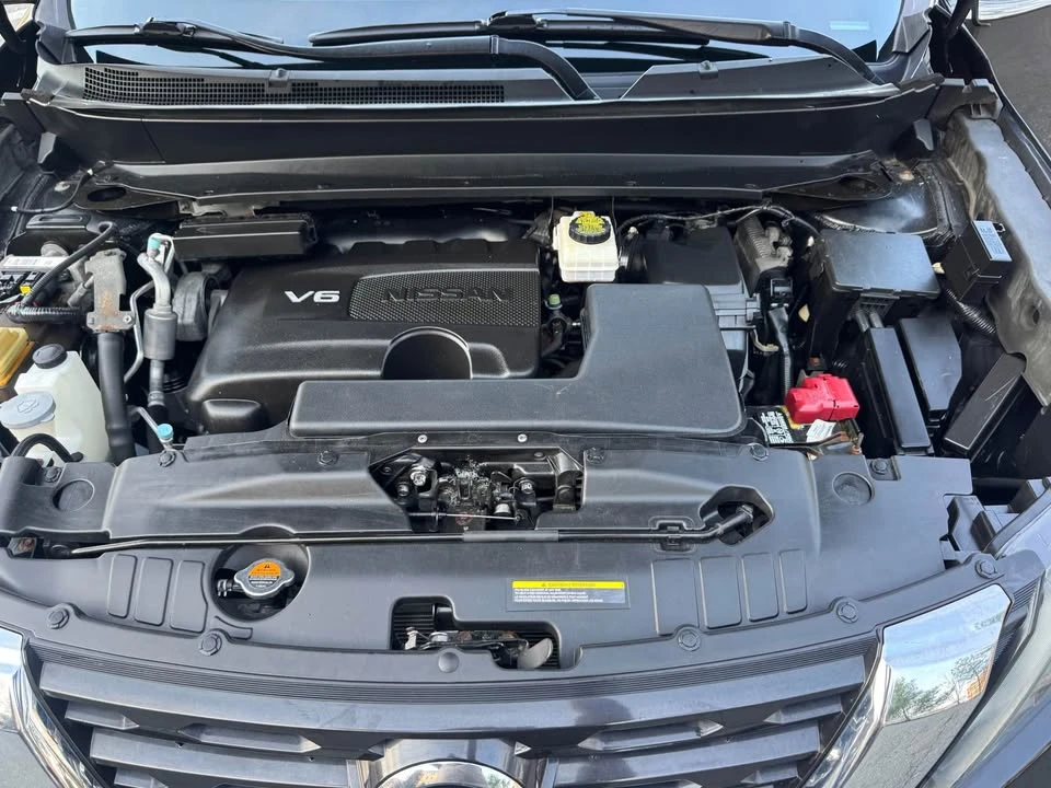 2017 Nissan Pathfinder 4th Gen - Image 10 of 20