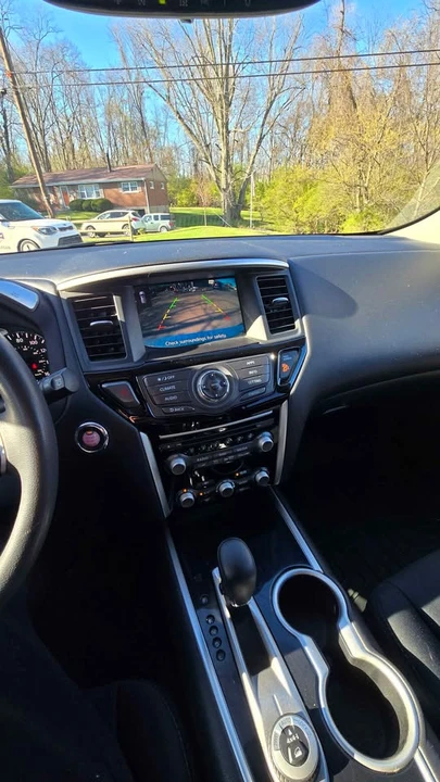 2017 Nissan Pathfinder 4th Gen - Image 9 of 9
