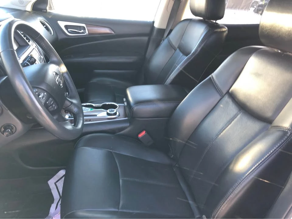 2017 Nissan Pathfinder 4th Gen - Image 14 of 18