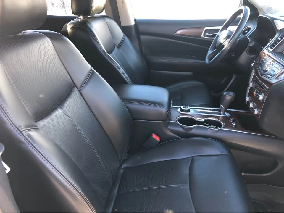 2017 Nissan Pathfinder 4th Gen - Image 16 of 18