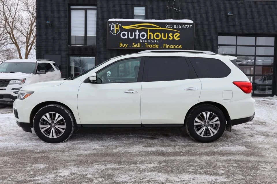2017 Nissan Pathfinder 4th Gen - Image 3 of 20