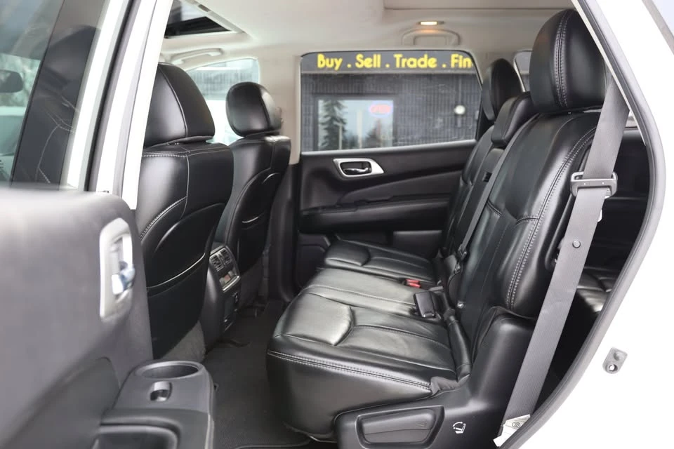 2017 Nissan Pathfinder 4th Gen - Image 20 of 20
