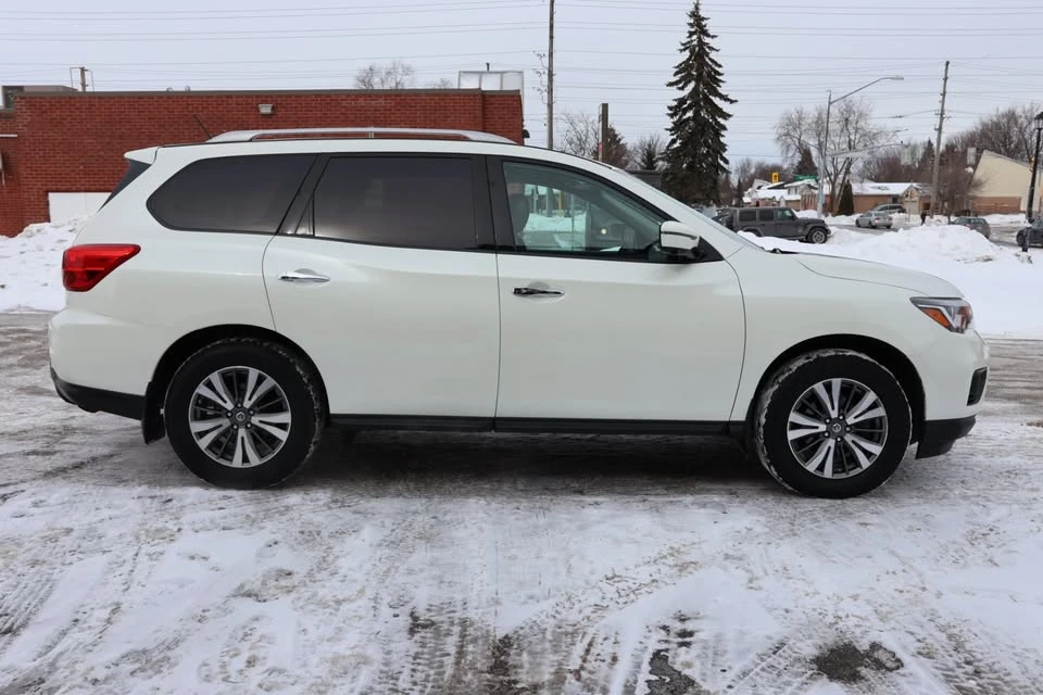 2017 Nissan Pathfinder 4th Gen - Image 8 of 20