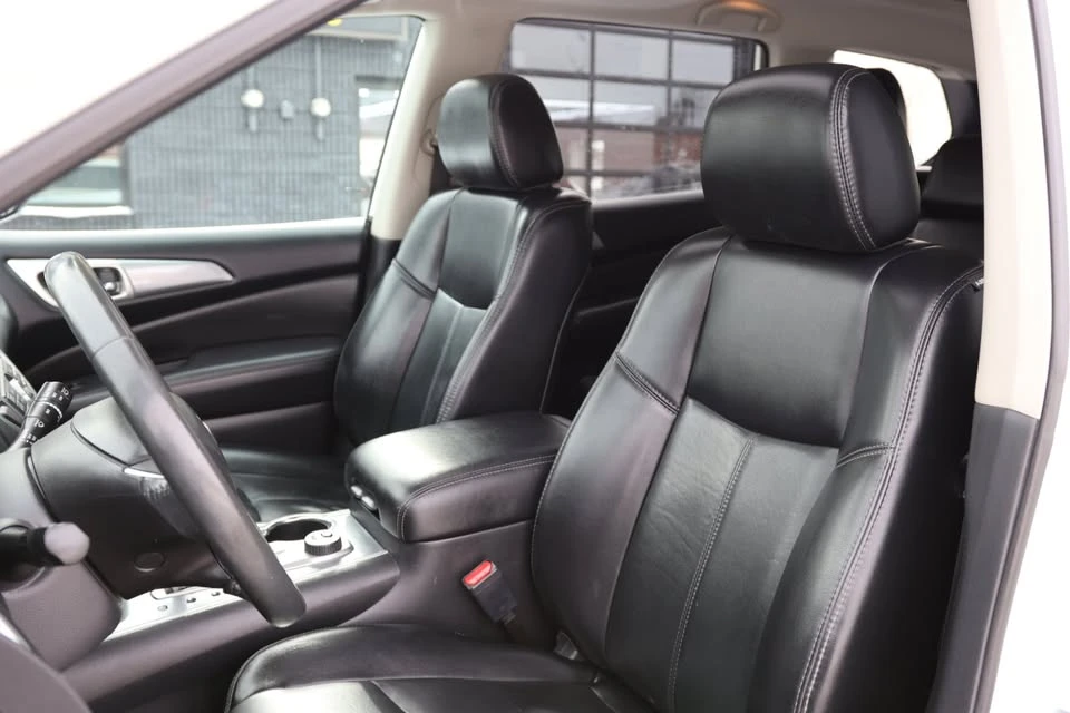 2017 Nissan Pathfinder 4th Gen - Image 17 of 20