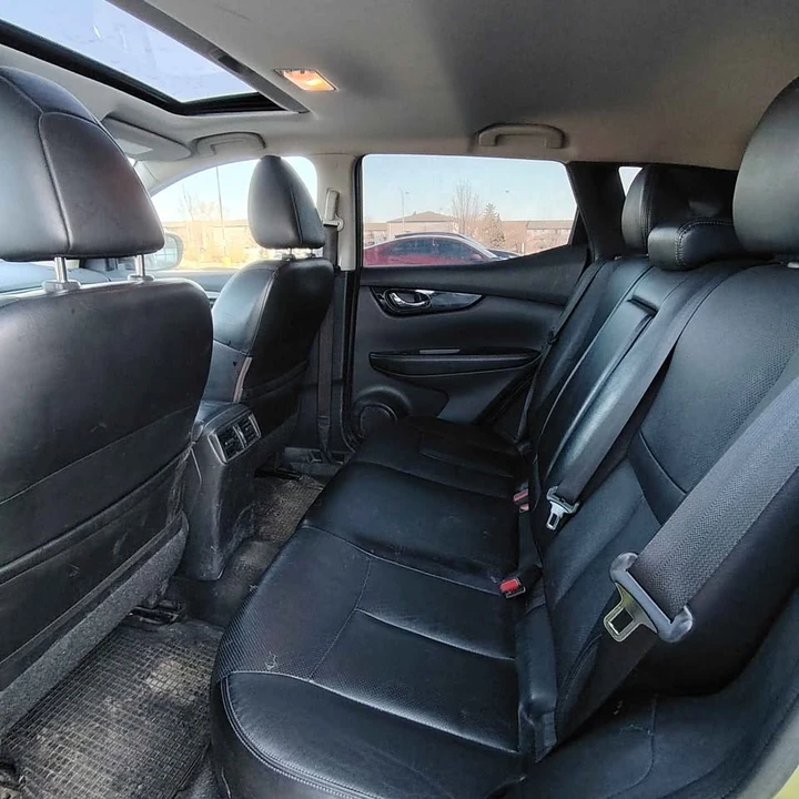 2017 Nissan Rogue - Image 10 of 16