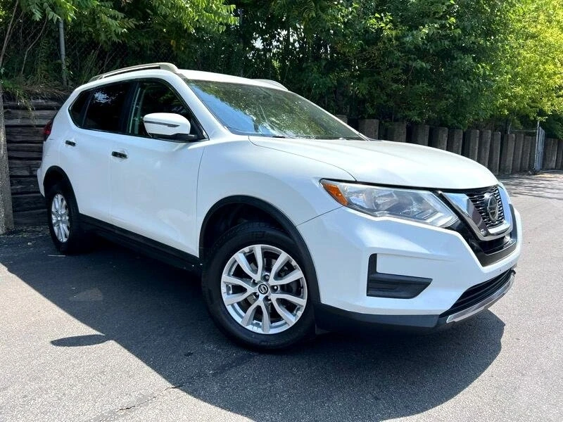 2017 Nissan Rogue - Image 4 of 19
