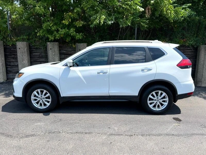 2017 Nissan Rogue - Image 6 of 19