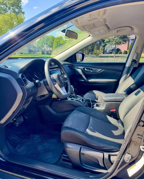 2017 Nissan Rogue - Image 12 of 12