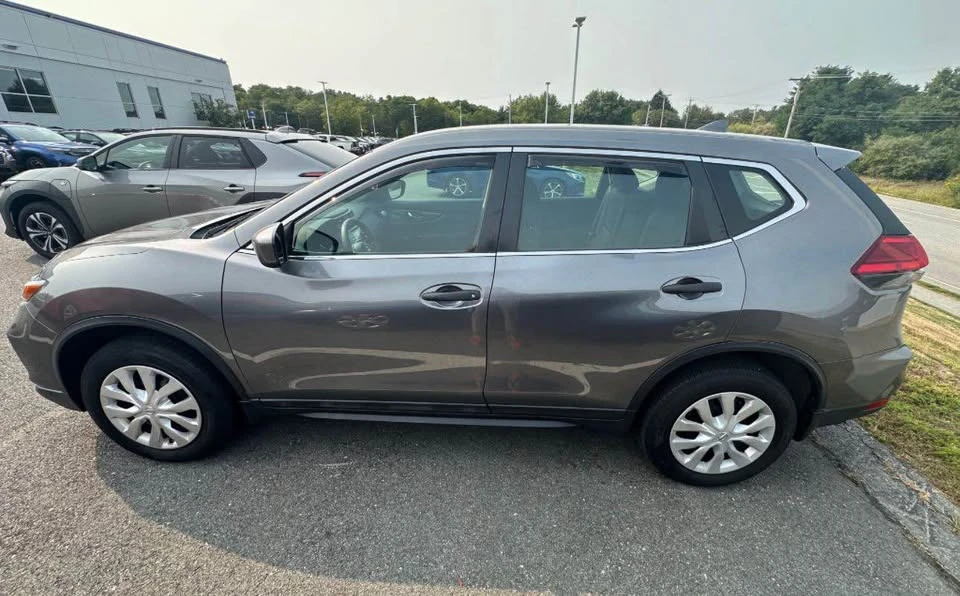 2017 Nissan Rogue - Image 3 of 12