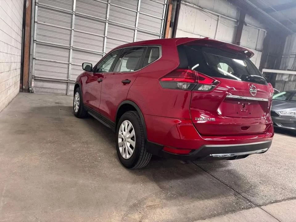 2017 Nissan Rogue - Image 5 of 13