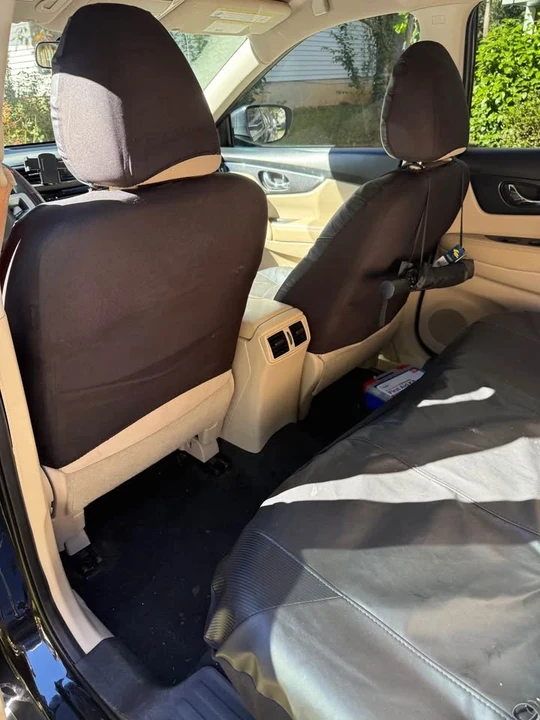 2017 Nissan Rogue - Image 9 of 11