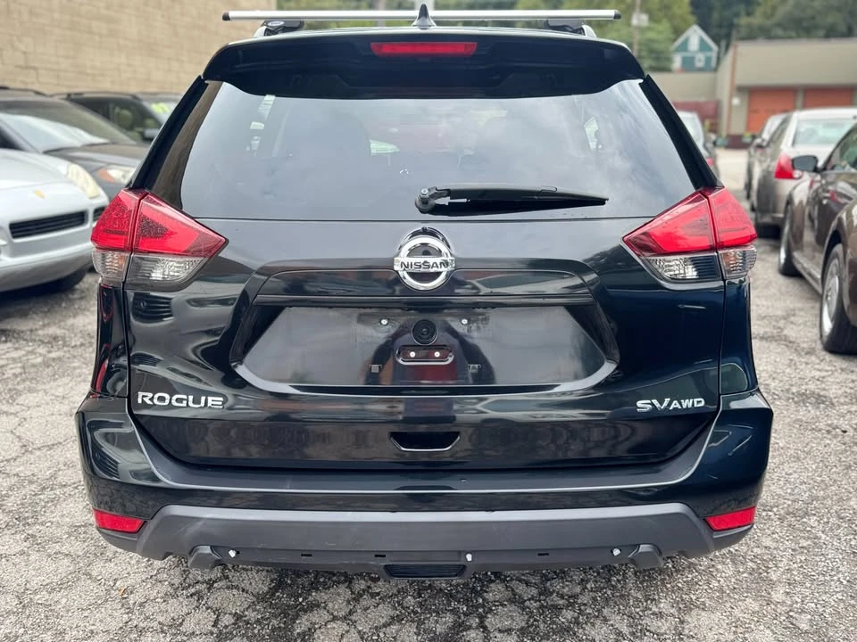 2017 Nissan Rogue - Image 4 of 18