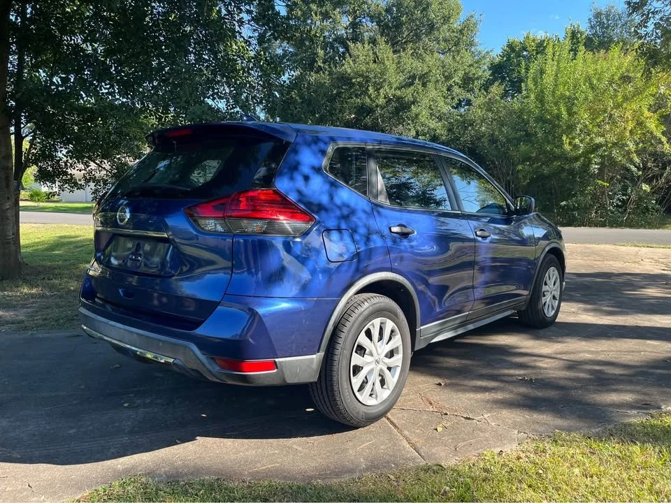 2017 Nissan Rogue - Image 7 of 15