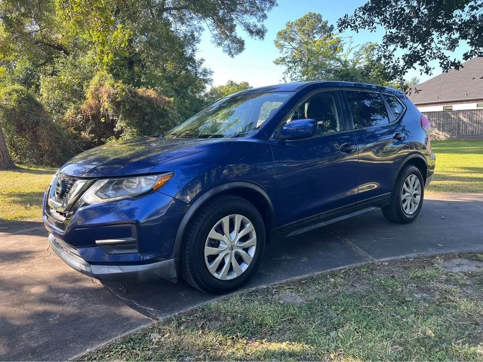 2017 Nissan Rogue - Image 3 of 15