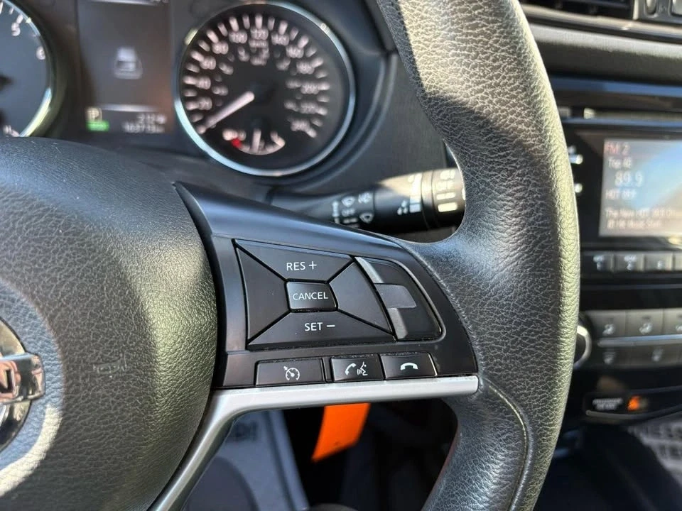 2017 Nissan Rogue - Image 14 of 20