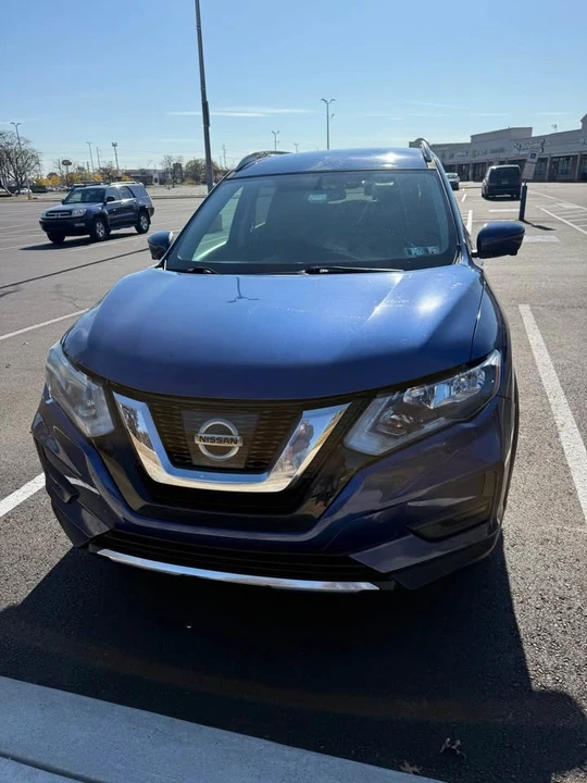 2017 Nissan Rogue - Image 3 of 15