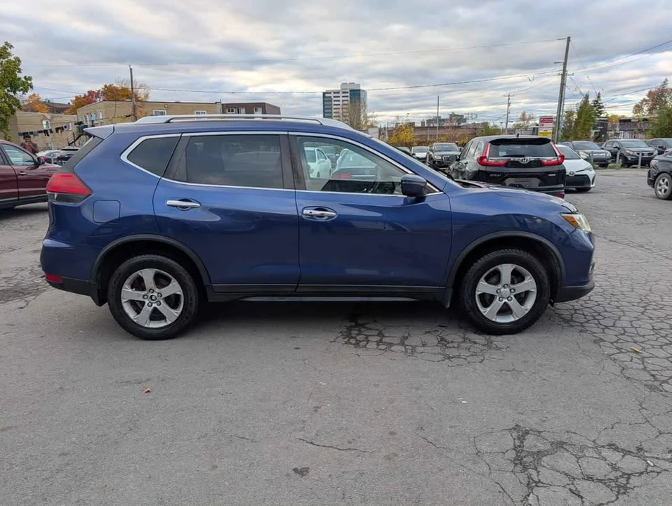 2017 Nissan Rogue - Image 2 of 19