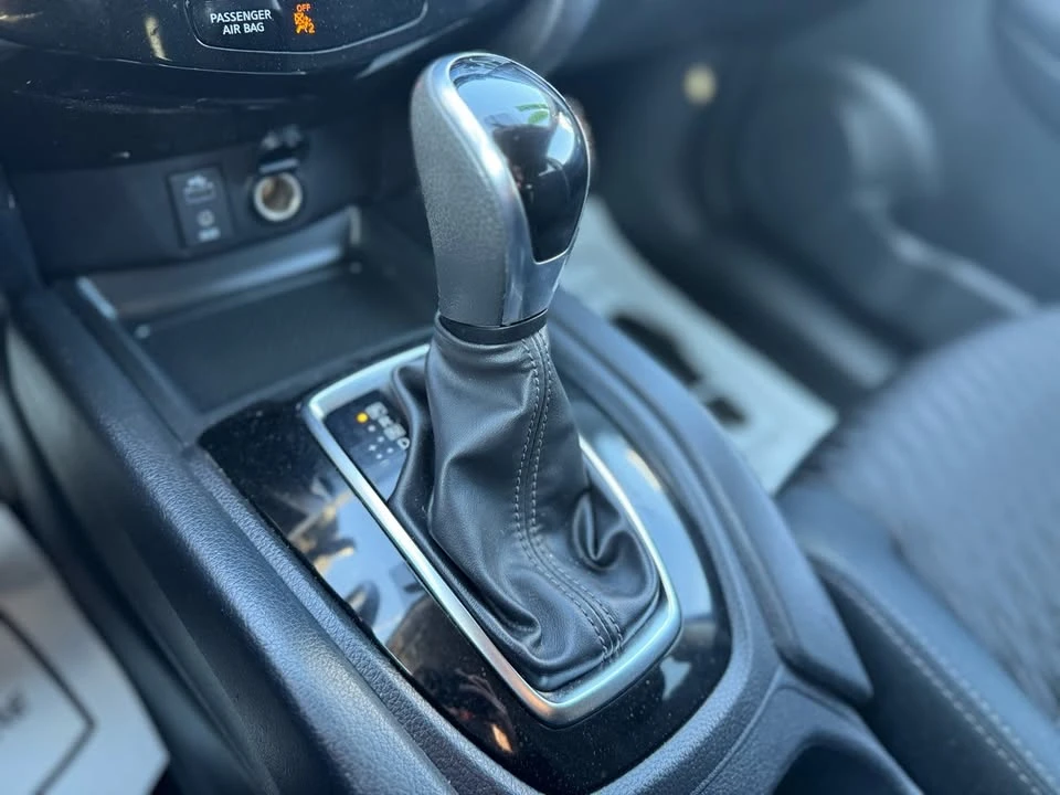 2017 Nissan Rogue - Image 20 of 20