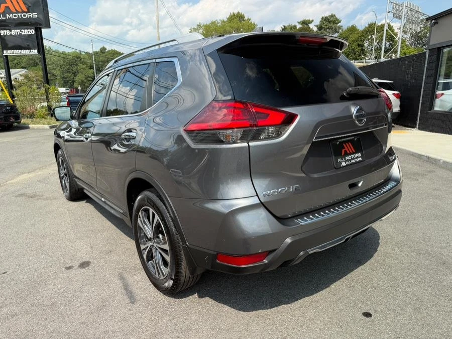 2017 Nissan Rogue - Image 4 of 19
