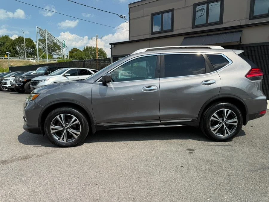 2017 Nissan Rogue - Image 3 of 19