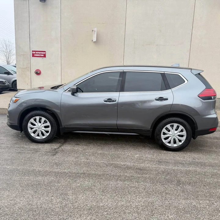 2017 Nissan Rogue - Image 3 of 14