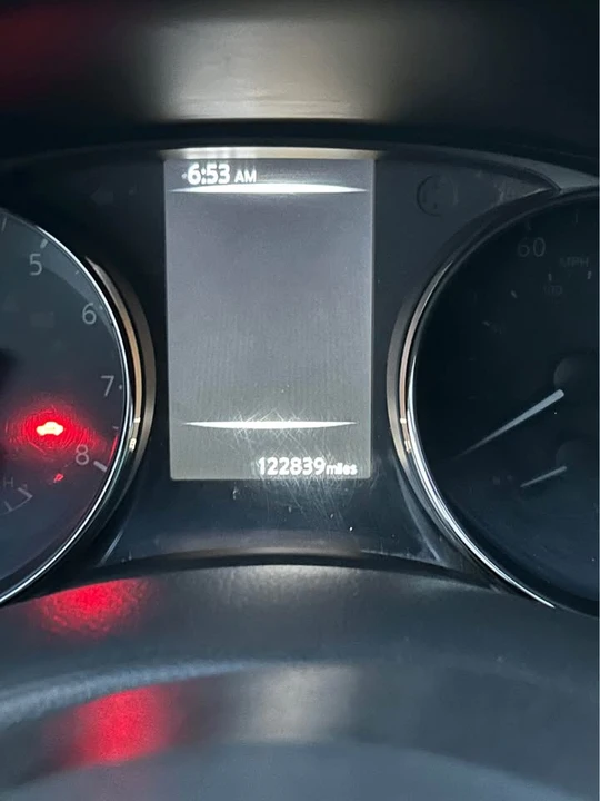 2017 Nissan Rogue - Image 15 of 16