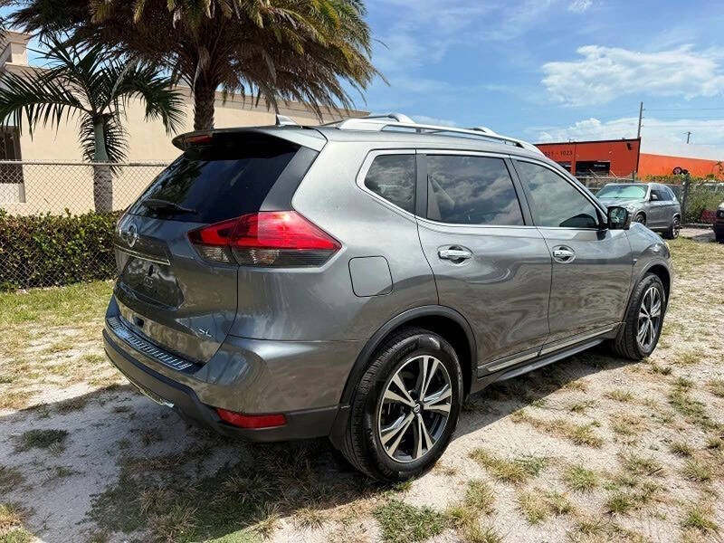 2017 Nissan Rogue - Image 3 of 19