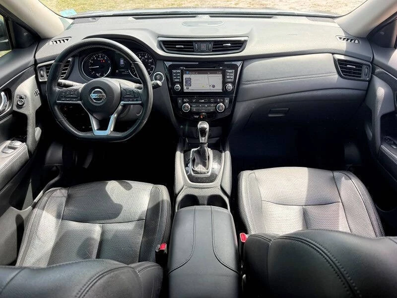 2017 Nissan Rogue - Image 15 of 19