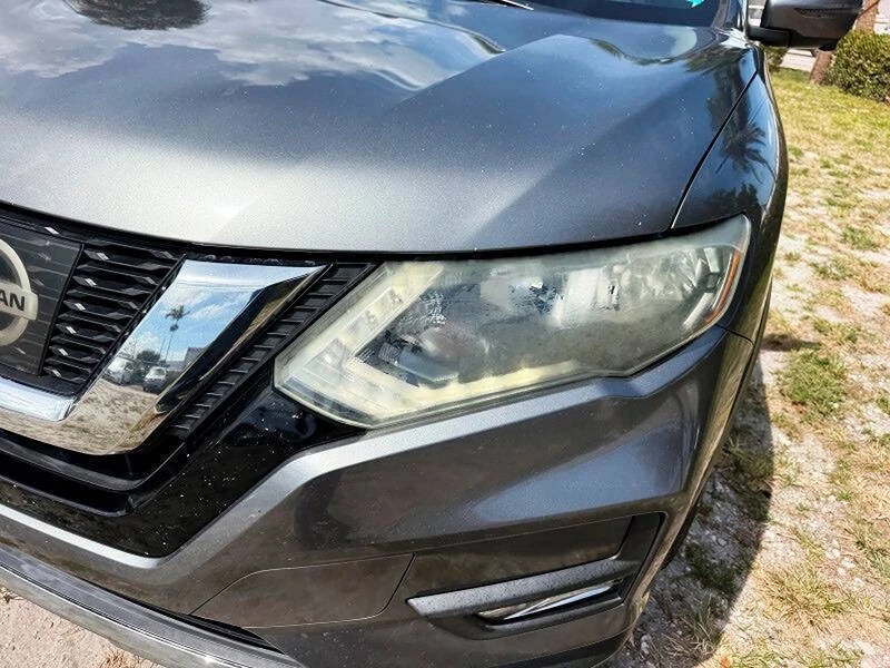 2017 Nissan Rogue - Image 8 of 19