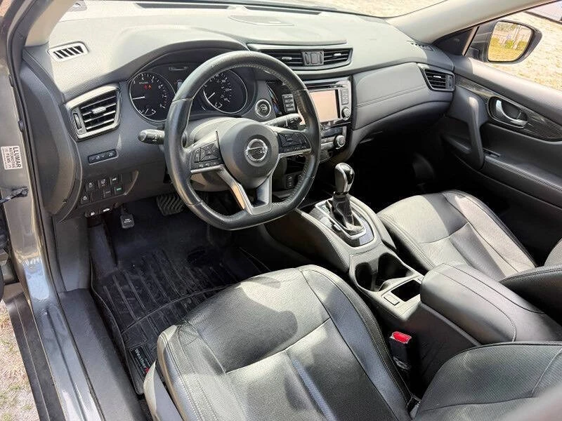 2017 Nissan Rogue - Image 9 of 19