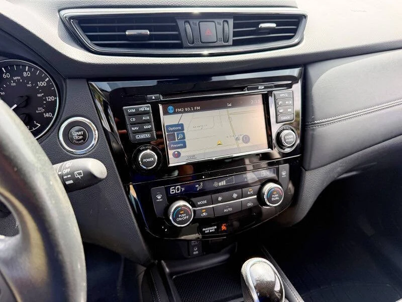 2017 Nissan Rogue - Image 19 of 19