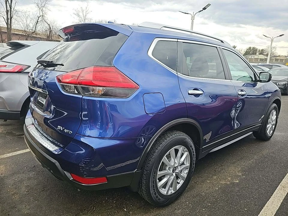 2017 Nissan Rogue - Image 6 of 6