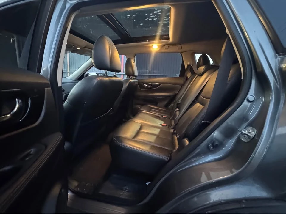 2017 Nissan Rogue - Image 6 of 20